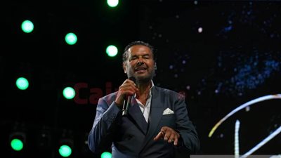 كامل العدد.. راغب علامة يتألق وسط الجمهور باحتفالية اليوم الوطني السعودي بمهرجان مراسي