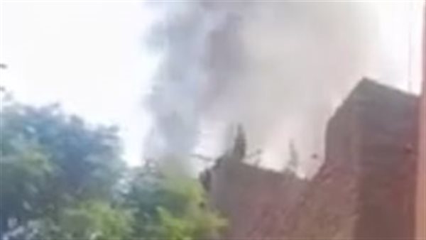 حريق بسطح أحد العقارات