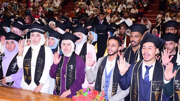 حفل تخرج تمريض سوهاج