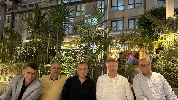 عمرو الليثي يقيم