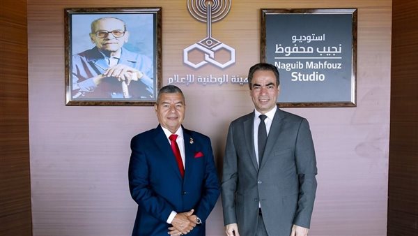 أحمد المسلماني وسفير