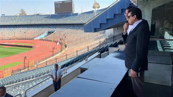 وزير الرياضة يتفقد