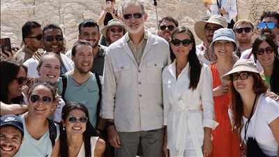 مشيوا مبسوطين.. ملك إسبانيا مبهور بـ قصر الشتاء في الأقصر: عمره أكبر من دول