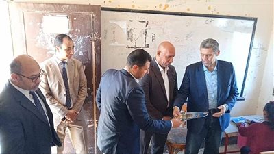 وكيل تعليم شمال سيناء يتفقد انطلاق العام الدراسي الجديد بإدارة الحسنة التعليمية