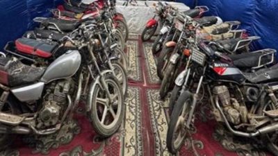 القبض على المتهمين بسرقة الدراجات النارية والمنازل