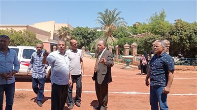 وكيل تعليم أسيوط يتفقد بعض المدارس استعدادًا لانطلاق الدراسة غدًا