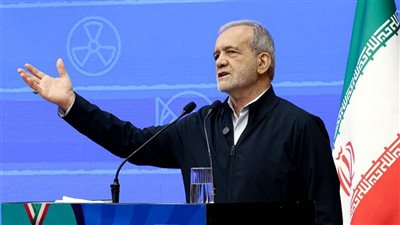 الرئيس الإيراني: طهران ستعيد بناء منشآتها النووية