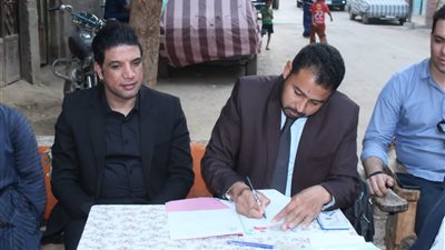 جبر بخاطرها.. نائب محافظ سوهاج وكيلًا لعروس يتيمة بحضور أهالي قريتها