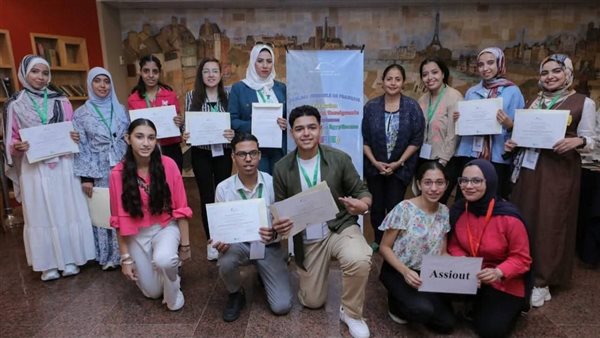 طلاب جامعة أسيوط