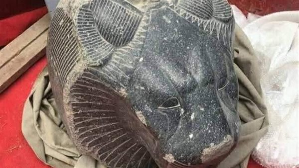 إحدى القطع الأثرية