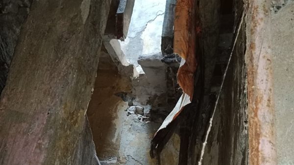 العقار المنهار 