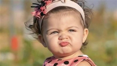 تجنّبوا الملح والسكر والعسل في طعام الرضع.. طبيب يحذر