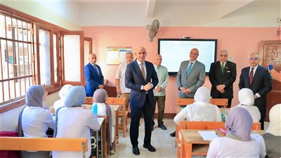 وزير التعليم لطلاب الشيماء الثانوية ببنها: نظام البكالوريا طريقكم لمسارات متعددة ويؤهلكم لمستقبل أفضل