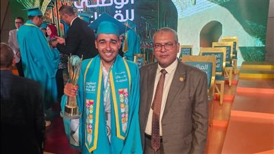 طالب في كلية الشريعة والقانون بأسيوط يحصد المركز الأول بمسابقة المشروع الوطني للقراءة