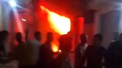 إصابة 5 أشخاص في حريق ورشة أخشاب بالإسكندرية.. والنيران تمتد لأعلى العقار