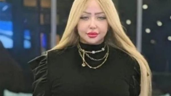 الراقصة بوسي 