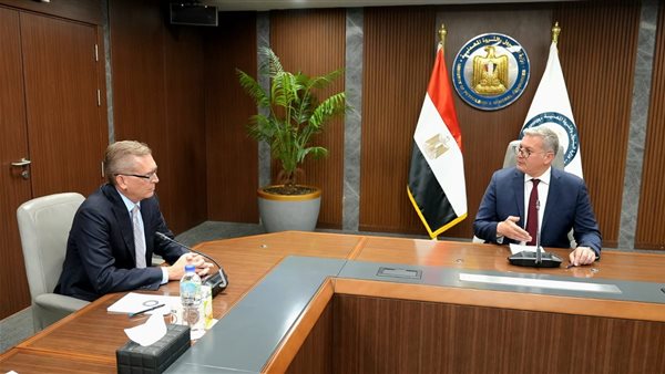 وزير البترول وبنجامين