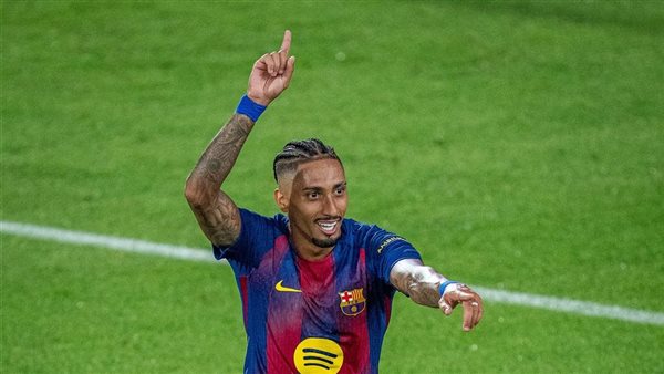 رافينيا لاعب برشلونة