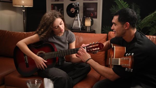 حكاية نور مكسور الحلقة