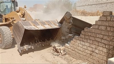 محافظ أسيوط: استرداد 90 فدانًا خلال حملات إزالة التعديات على أملاك الدولة