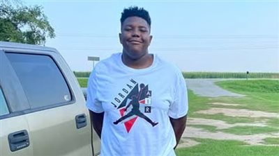 مضاعفات صحية مفاجئة تسببت في وفاة لاعب كرة قدم بأمريكا.. ما القصة؟ 