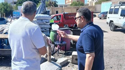 خلال جولته بشوارع الغردقة.. محافظ البحر الأحمر يأمر بإزالة التعديات على أحد الشوارع فورًا| صور
