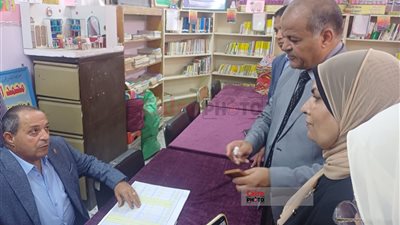 إحالة مديرة مدرسة بحي الضواحي للنيابة بعد رصد طالبات خارج المدرسة| تفاصيل 