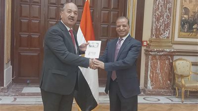 توافد أعضاء مجلس الشيوخ المنتخبين لاستلام كارنيهات العضوية استعدادًا لانعقاد الفصل التشريعي الثاني