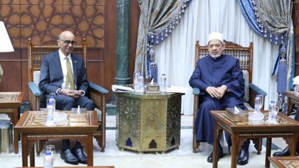 الدكتور أحمد الطيب