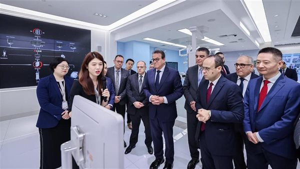 وزير الصحة والسكان