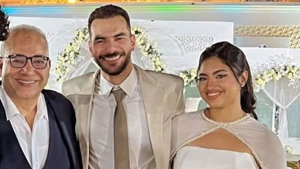 بيومي فؤاد ونجله