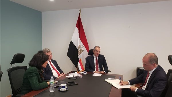 خلال اللقاء