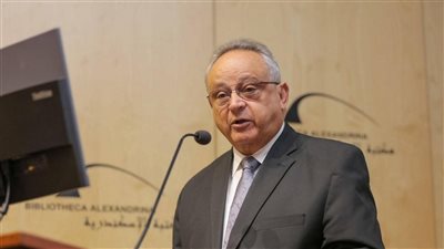 مدير مكتبة الإسكندرية: التحول الأخضر لم يعد خيارًا بل ضرورة لحماية أمننا البيئي