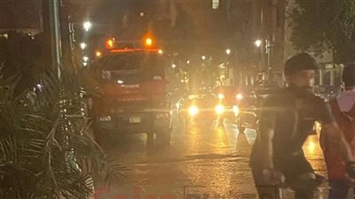 بعد السيطرة على التسريب.. جهات التحقيق تعاين محطة وقود بشارع قصر العيني في وسط البلد