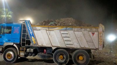 محافظ الجيزة: رفع 2000 طن مخلفات من أرض المطاحن بشارع فيصل لتحسين المظهر الحضاري