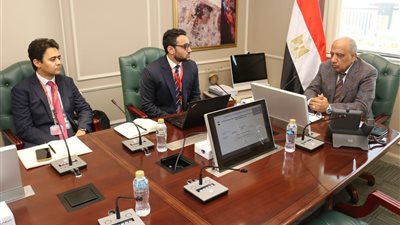 تعاون مصري صيني لإنشاء أول مصنع لبطاريات تخزين الكهرباء في مصر