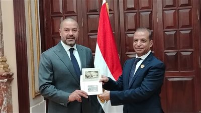 النائب أحمد دياب يتسلم كارنيه عضوية مجلس الشيوخ