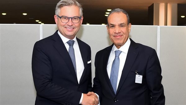 بدر عبد العاطي -