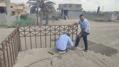 بعد نشر القاهرة 24.. محافظ بورسعيد: بدء أعمال صيانة كوبري كربة عايد - العوامرة وتأمينه حفاظًا على حياة المواطنين| صور 