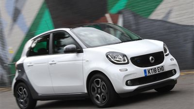 سمارت تدرس إنتاج خليفة لسيارة ForFour المنافسة لسيارة رينو توينجو