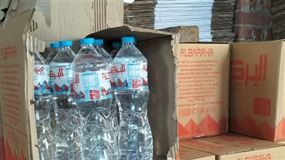 يُقلد علامات تجارية شهيرة.. ضبط مصنع لتعبئة المياه المعدنية بكفر الشيخ
