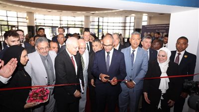 مياه القاهرة تستعرض تطبيقات الذكاء الاصطناعي وخدماتها الرقمية في معرض Aqua Energy