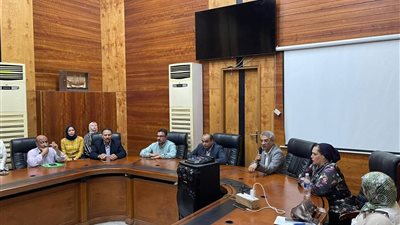 بعد واقعة اختفاء الأسورة.. أمين المجلس الأعلى للآثار يتفقد المتحف المصري بالتحرير| صور