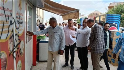رئيس جهاز مدينة العبور يقود حملة لتنفيذ قرارات غلق وتشميع وإزالة إشغالات