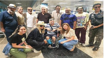 إصابة المخرج عمر عبد العزيز بكسر في القدم