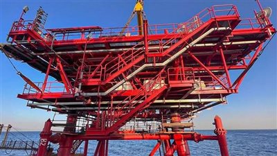 البترول تعلن بدء تنفيذ الأعمال البحرية للمرحلة الثانية لتنمية حقل شمال صفا البحري بخليج السويس