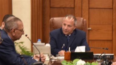 نقابة معلمي بورسعيد تنفي شائعات تراجع المحافظ عن إحالة مديرة مدرسة القابوطي للنيابة| تفاصيل 