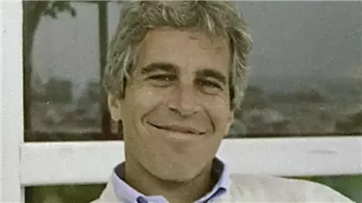 مزاعم جديدة حول جيفري إبستين.. مسؤول سابق في وزارة العدل الأمريكية يصفه بأنه عميل للمخابرات المركزية