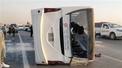 القليوبية في 24| إصابة 7 أشخاص في حادث انقلاب أتوبيس وسيارة ملاكي.. والسيطرة على حريق شقة ببنها