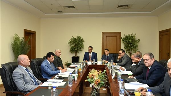 اجتماع وزير الرياضة